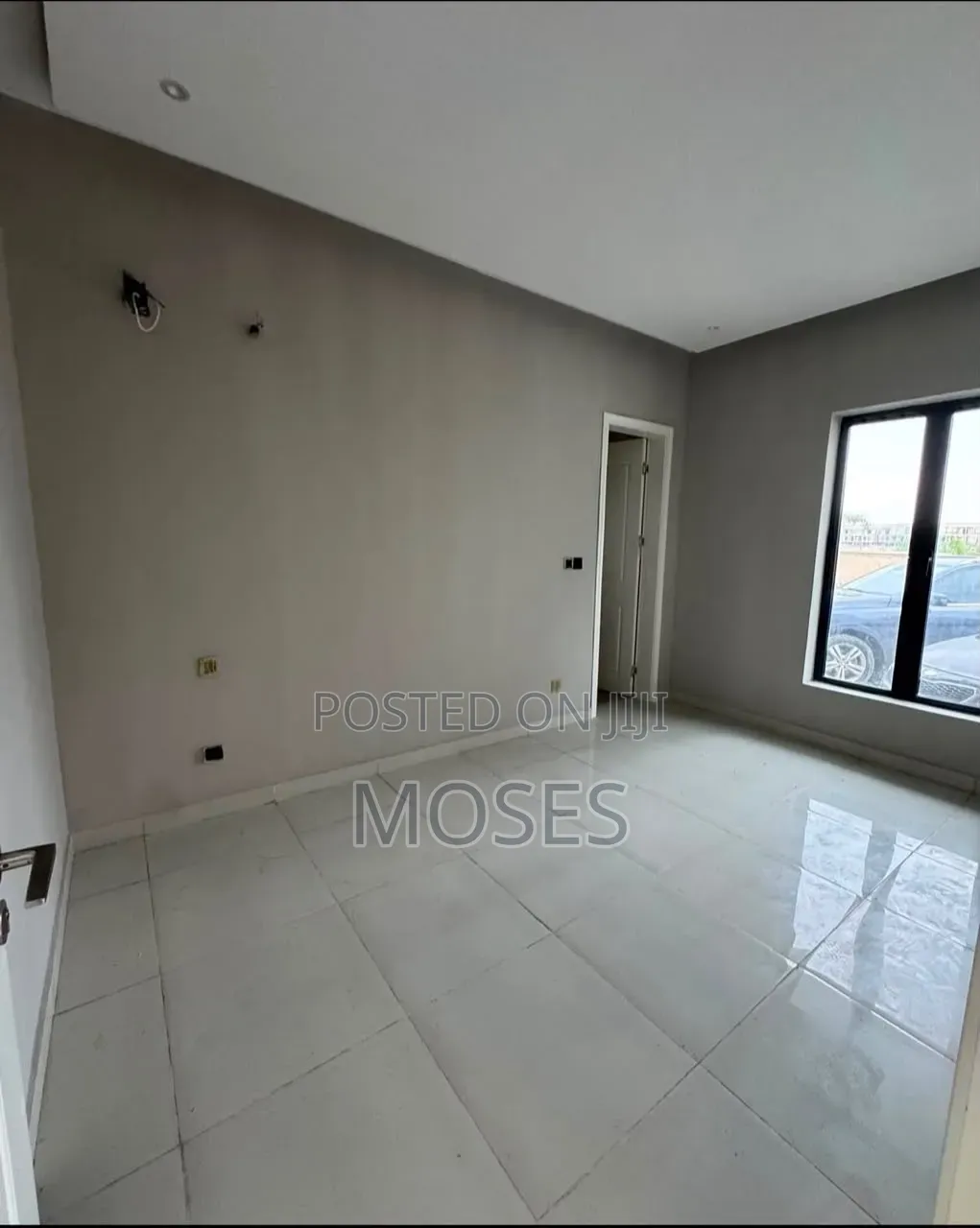 5bdrm Duplex in Inside An Access, Lekki Phase 1 for sale