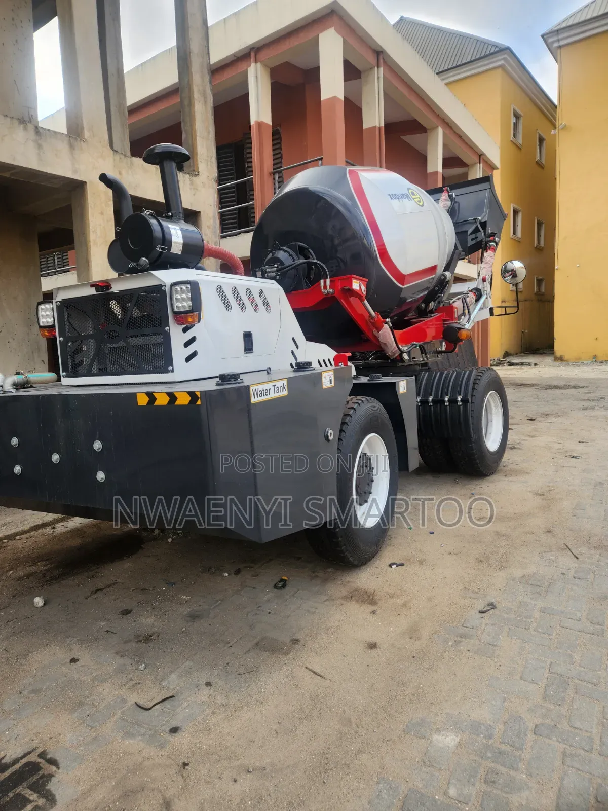Self Load Driving Concrete Mixer 4cubic