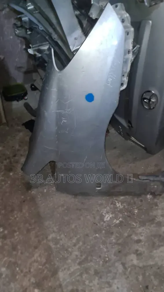 Toyota Corolla Verso 2005 Left Side Fender