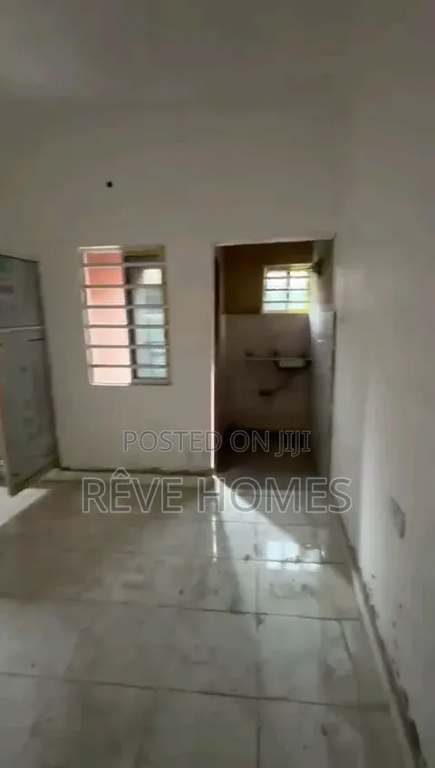 Studio Apartment in Shomolu / Shomolu for rent