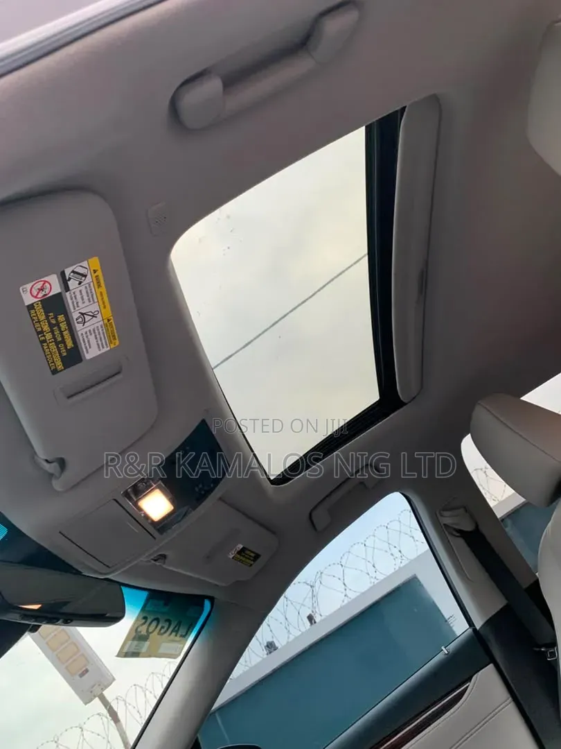 Lexus RX 2019 Silver