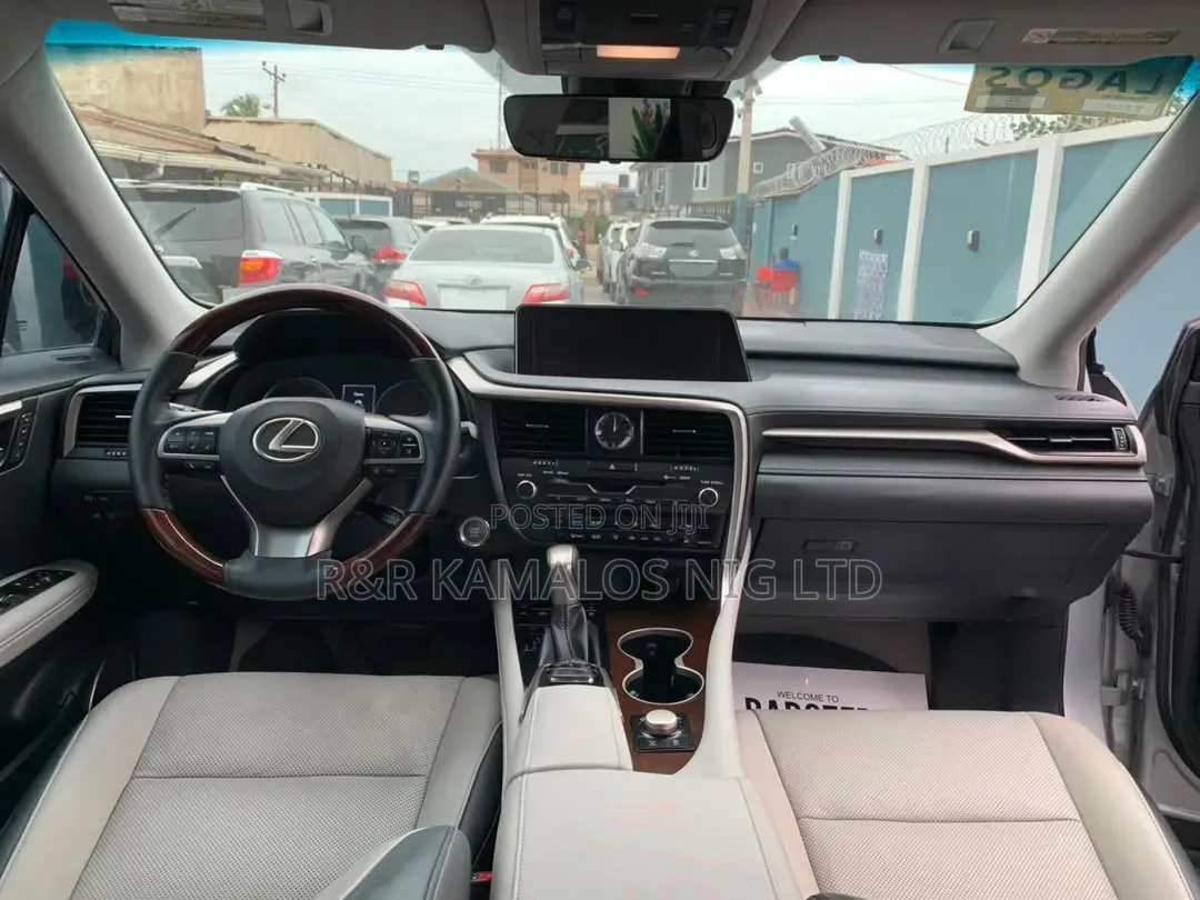 Lexus RX 2019 Silver
