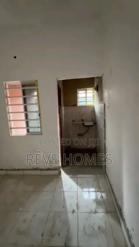 Studio Apartment in Shomolu / Shomolu for rent