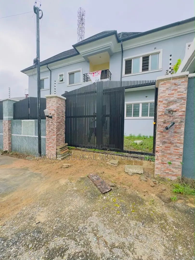 3bdrm Duplex in Magodo for sale