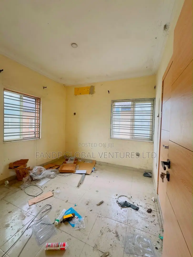 3bdrm Duplex in Magodo for sale