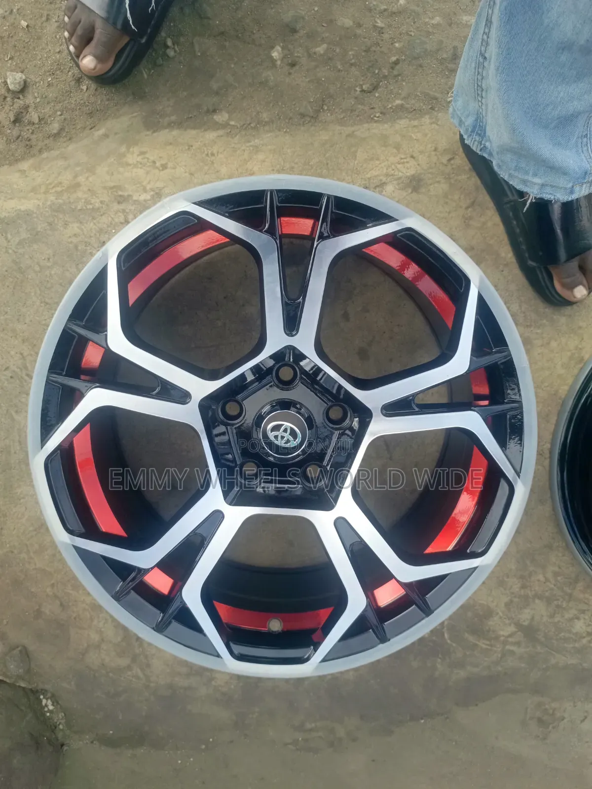 17inch for Toyota Camry With Touch of Red Design in Style Available
