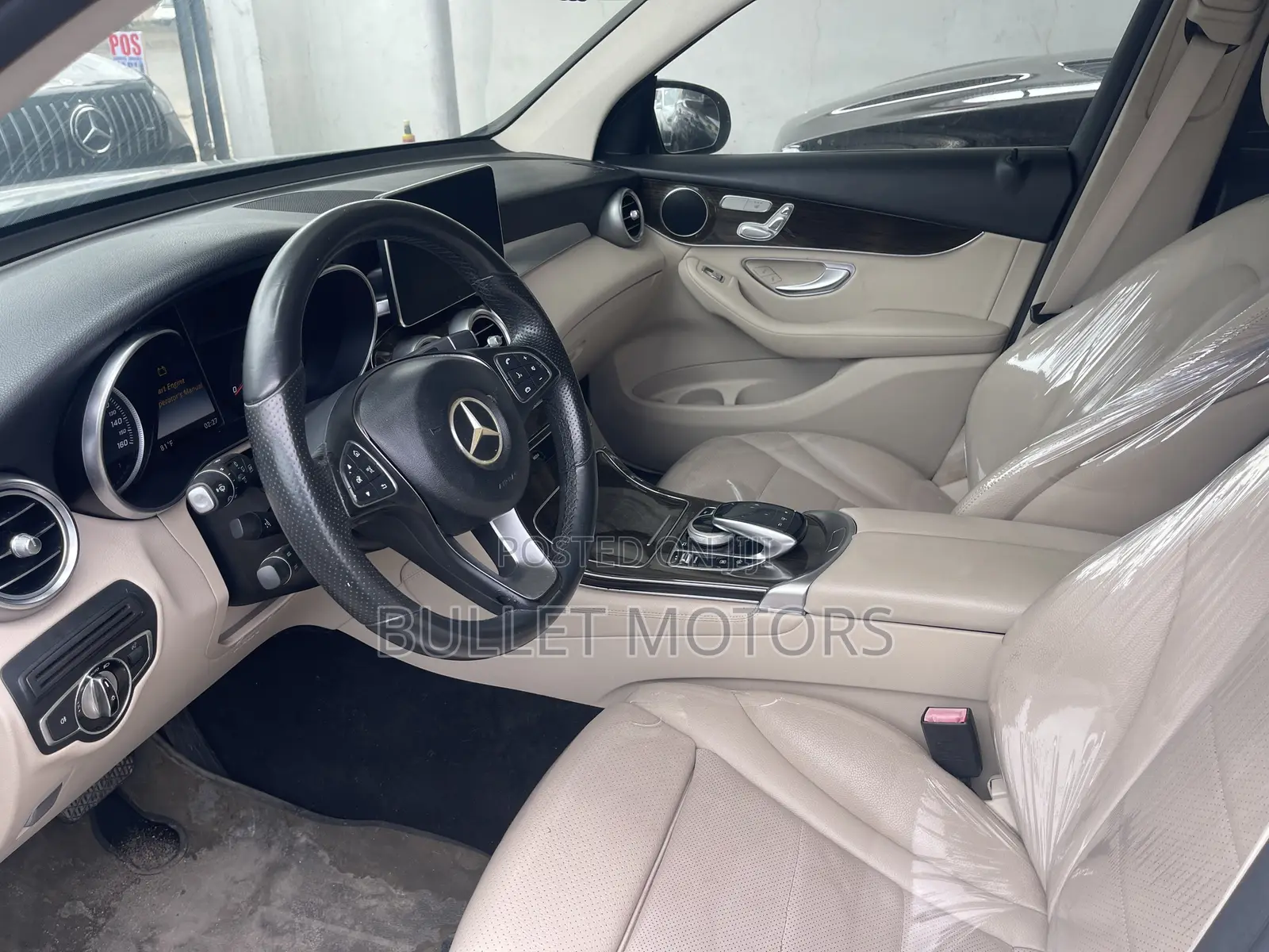 Mercedes-Benz C300 Luxury Sedan RWD (2.0L 4cyl 7A) 2016 White