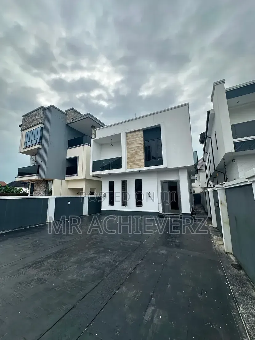 4bdrm Duplex in Rumuodumaya, Obio-Akpor for rent