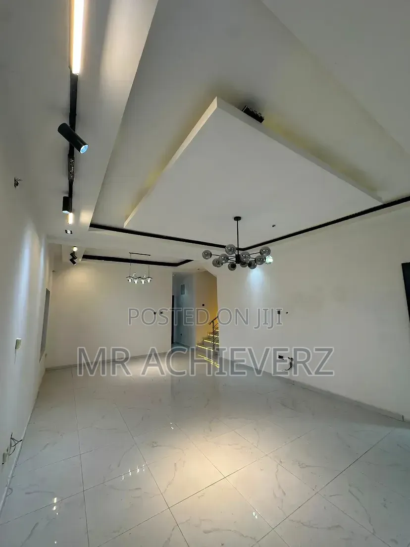 4bdrm Duplex in Rumuodumaya, Obio-Akpor for rent