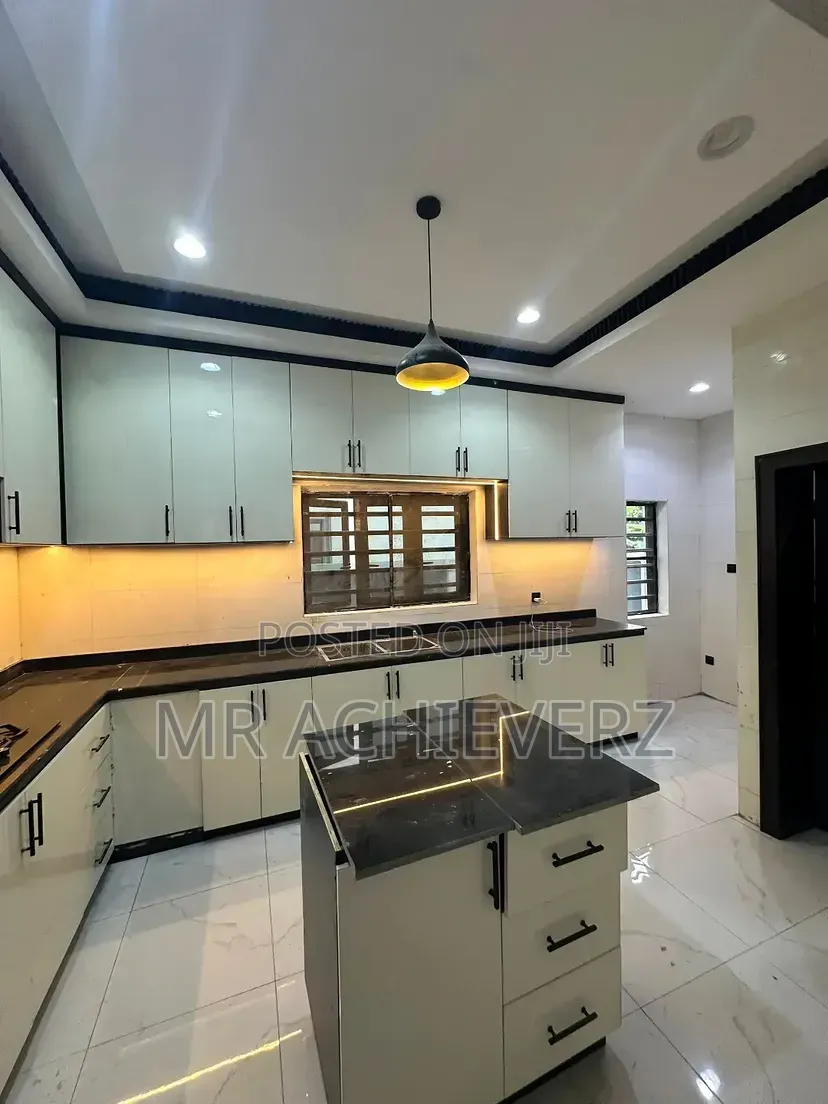 4bdrm Duplex in Rumuodumaya, Obio-Akpor for rent