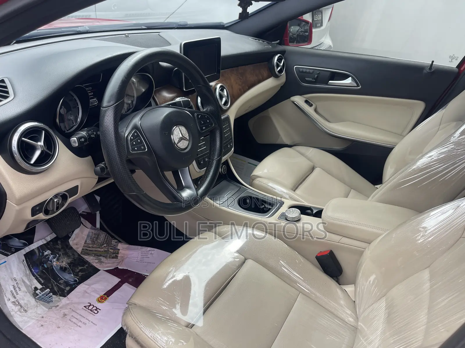 Mercedes-Benz GLA 250 2017 Red