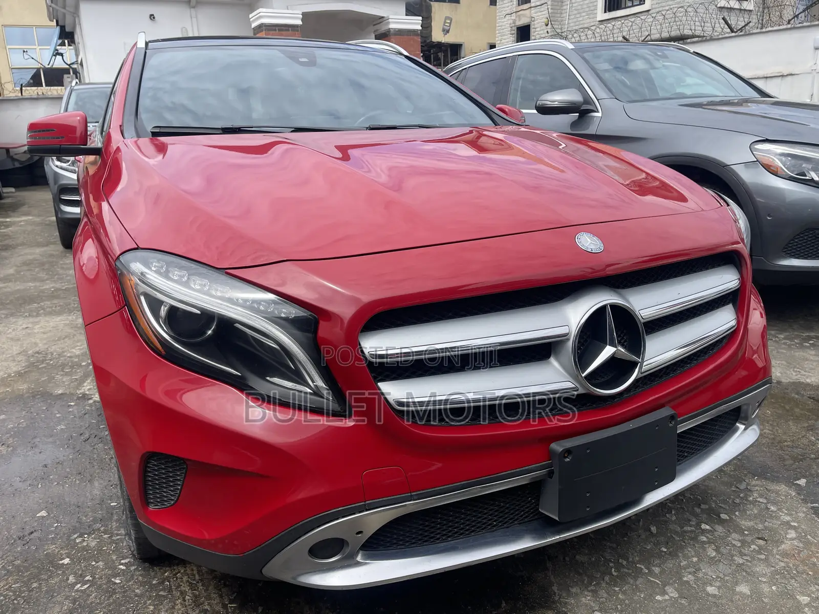 Mercedes-Benz GLA 250 2017 Red