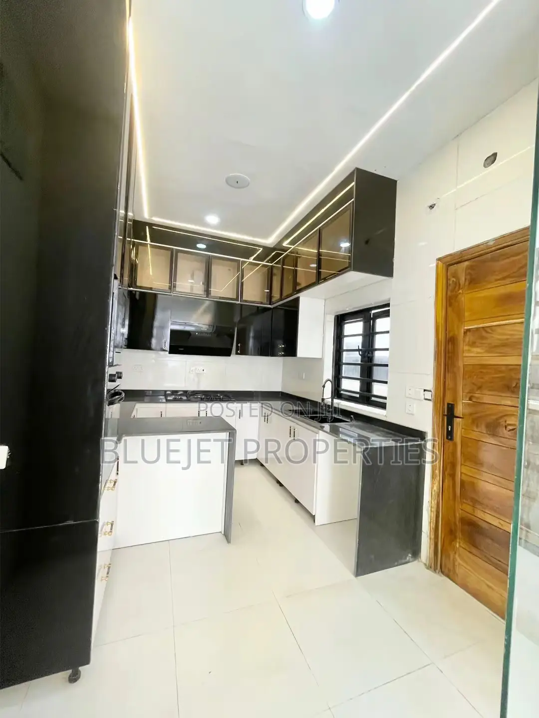 Furnished 4bdrm Duplex in Ikota Lekki for sale
