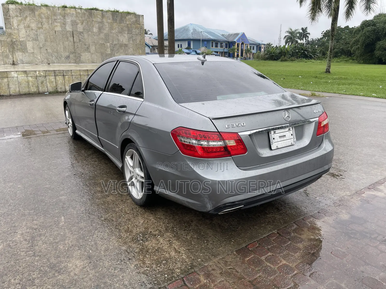 Mercedes-Benz E350 Base 4dr 4Matic Sedan AWD (3.5L 6cyl 7A) 2012 Blue