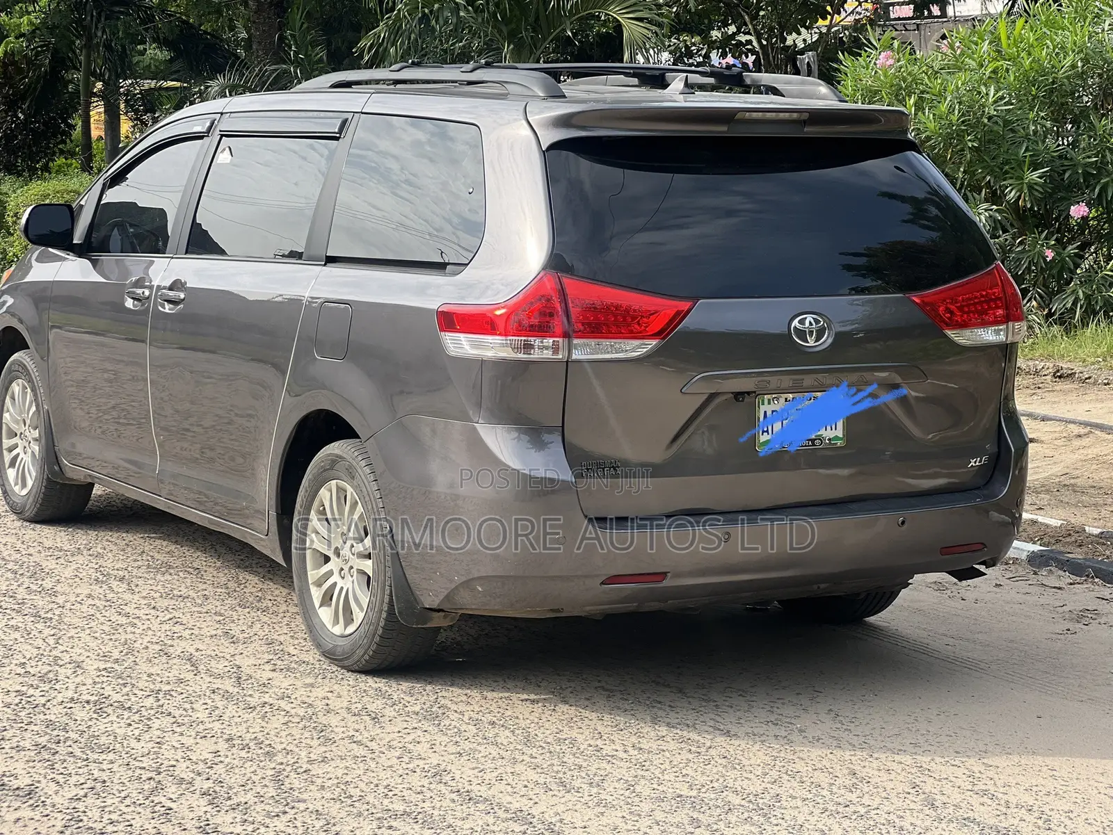 Toyota Sienna 2012 White
