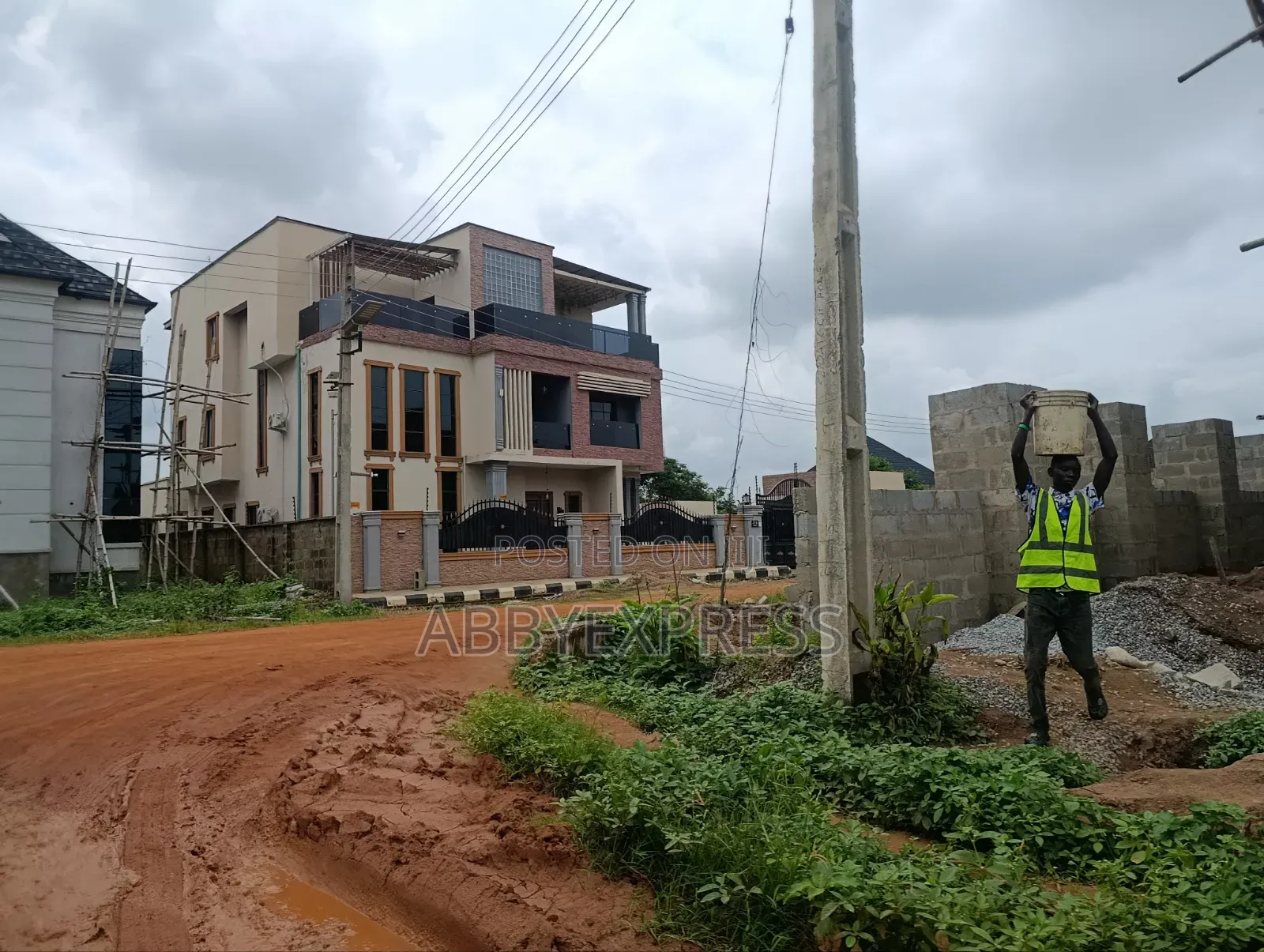 Plots of Land for Sale Along Tipper Garage,Challenge Ibadan
