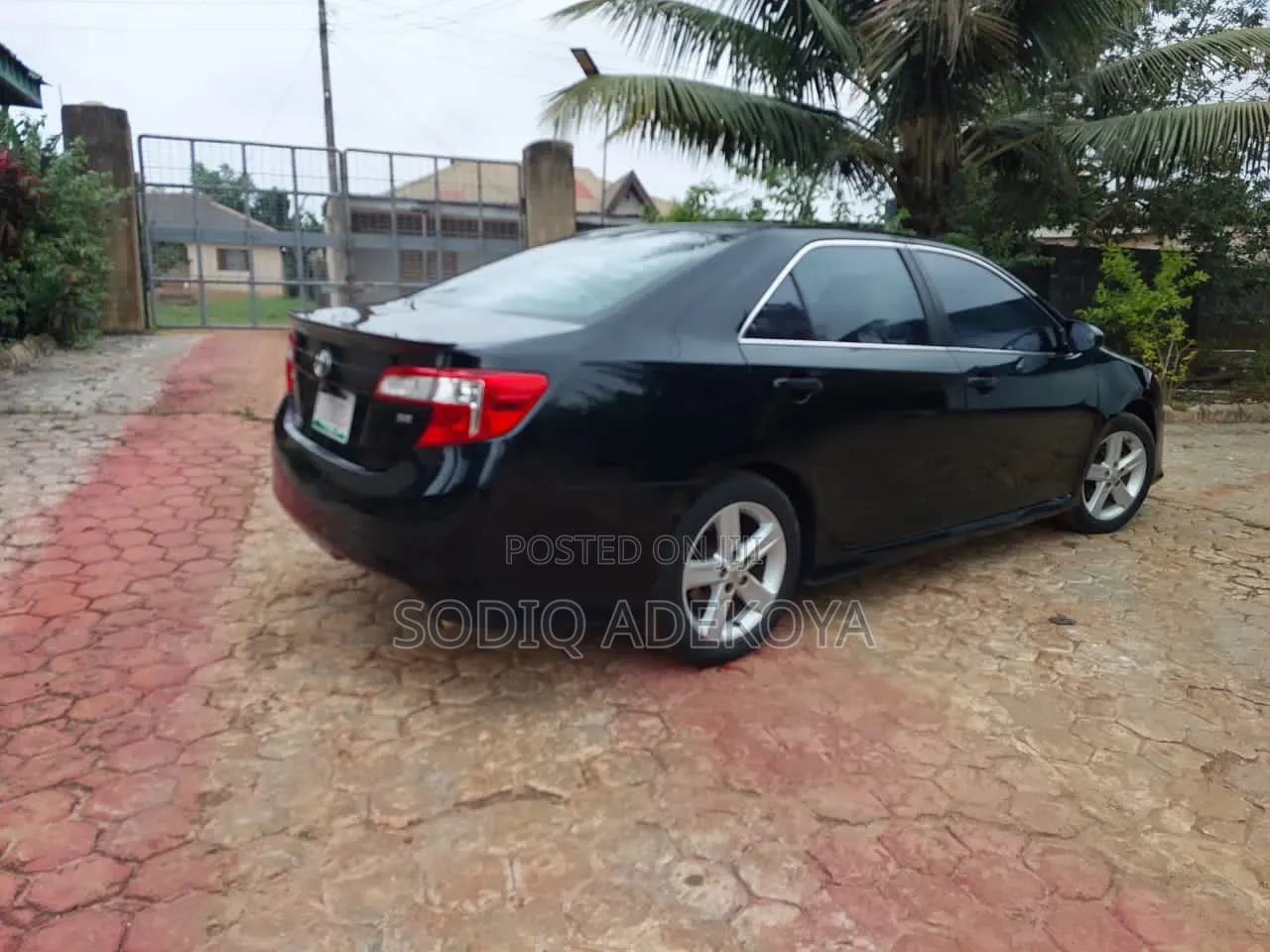 Toyota Camry SE 4dr Sedan (2.5L 4cyl 6A) 2013 Black