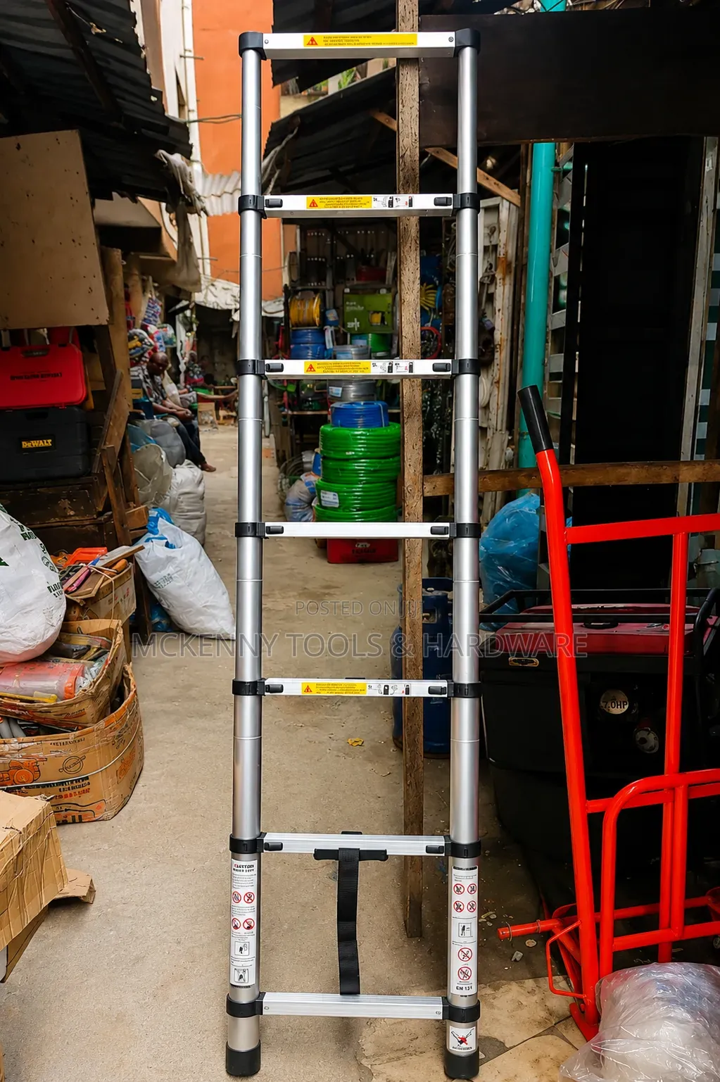 UPSTRONG Telescopic Aluminium Ladder – 150kg Heavy Duty EN131