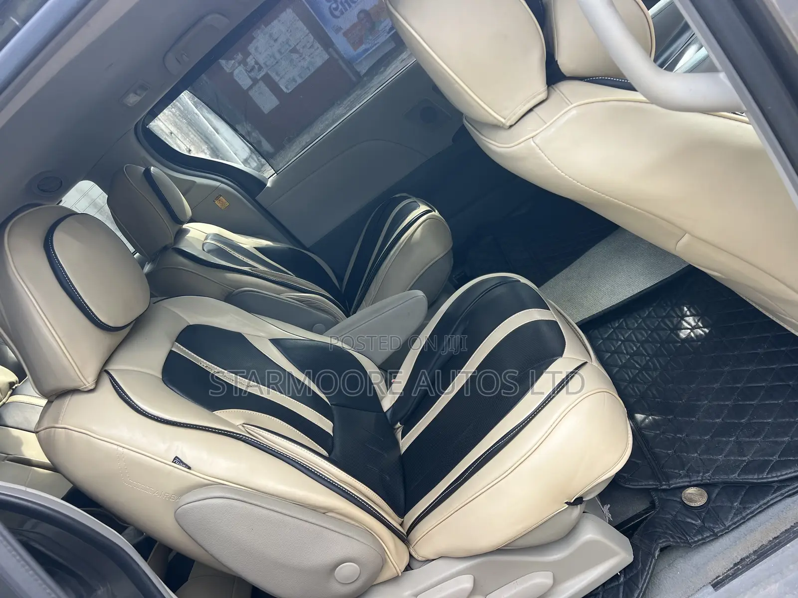 Toyota Sienna 2012 White