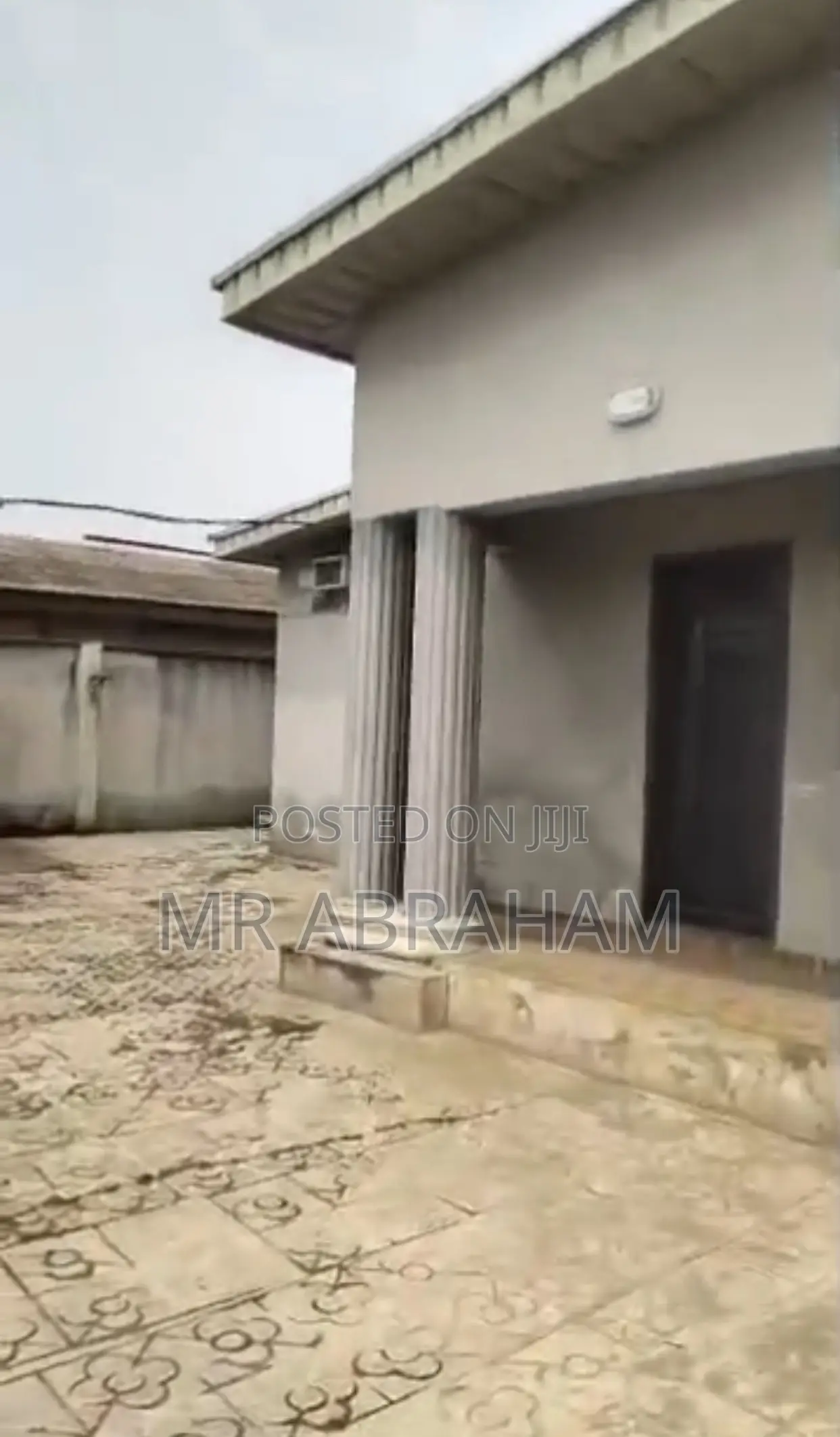 12bdrm Bungalow in Baruwa, Ipaja, Lagos for sale