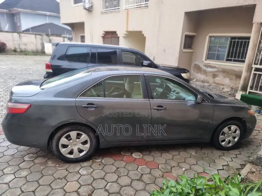 Toyota Camry 2007 Gray