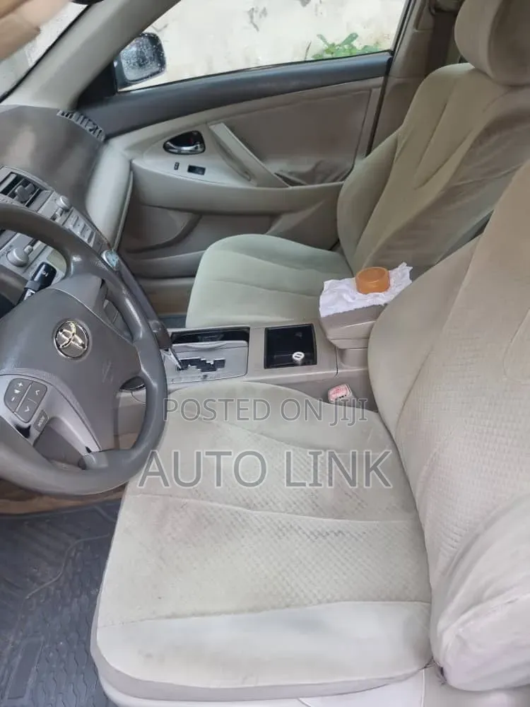Toyota Camry 2007 Gray