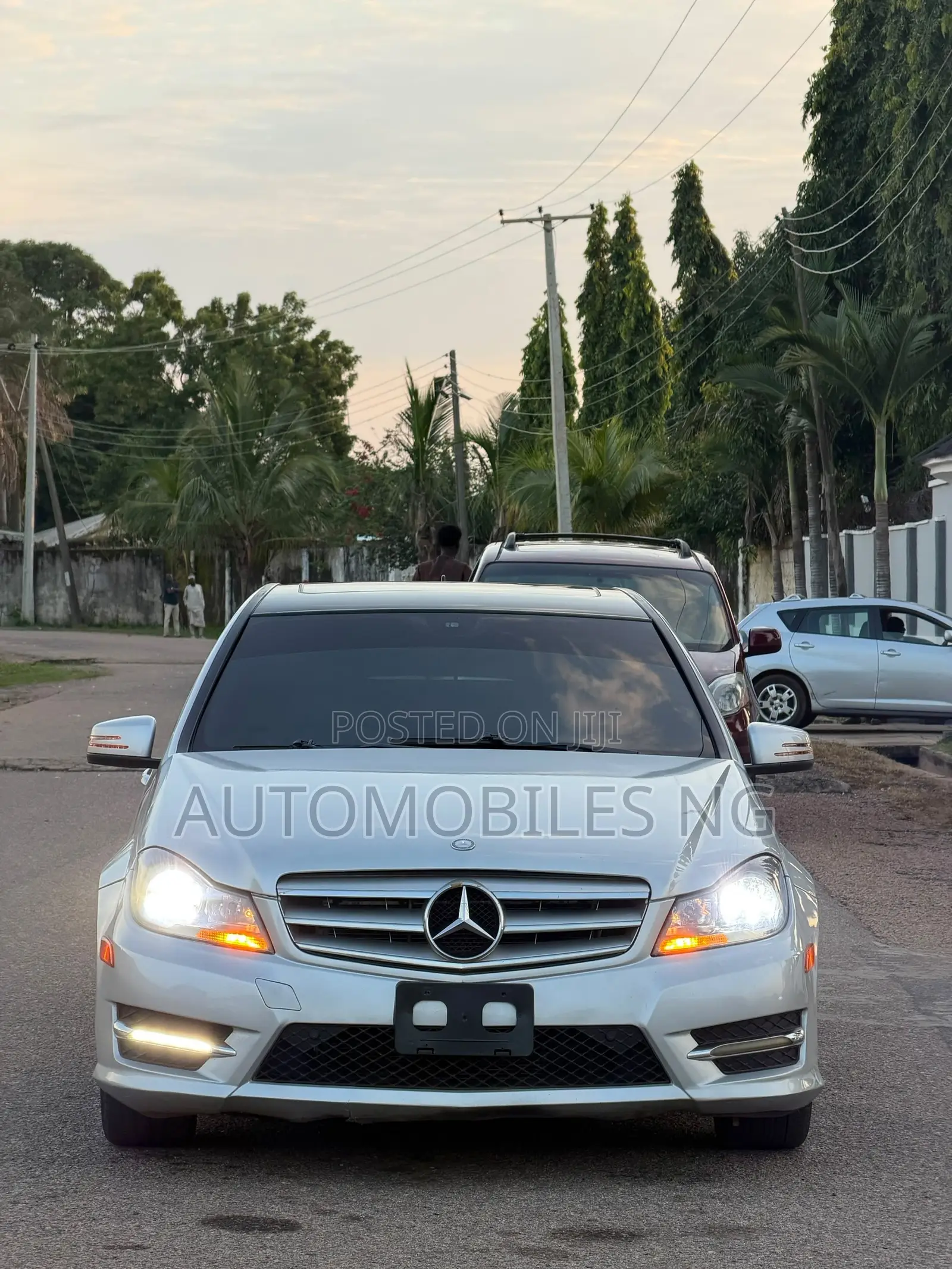 Mercedes-Benz C300 Sport 4Matic Sedan AWD (3.0L 6cyl 7A) 2012 Silver