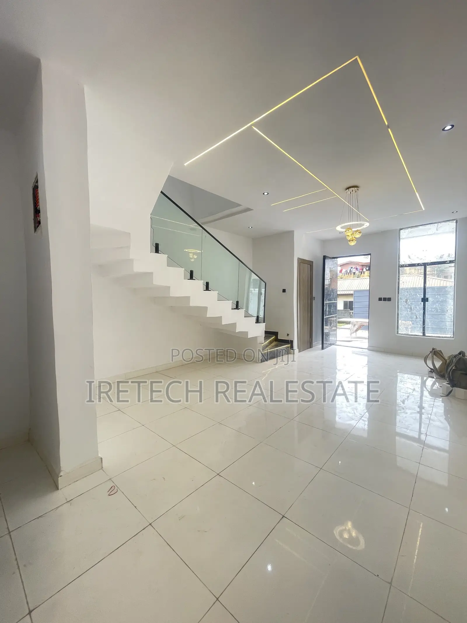 3bdrm Townhouse/Terrace in In A Gated Estate, Sangotedo for sale