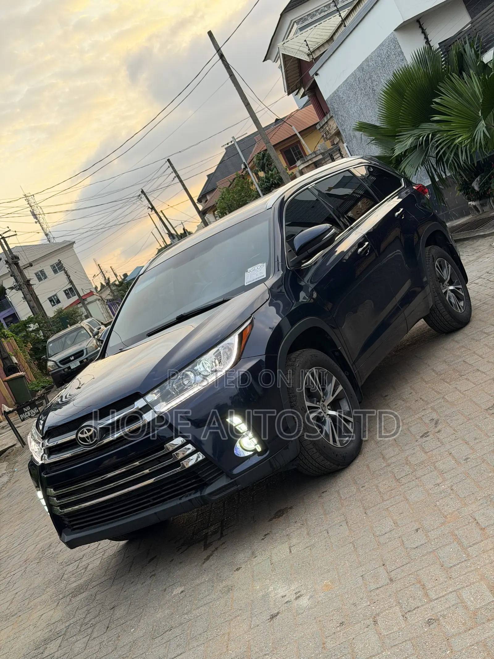 Toyota Highlander XLE V6 4x2 (3.5L 6cyl 6A) 2016 Blue