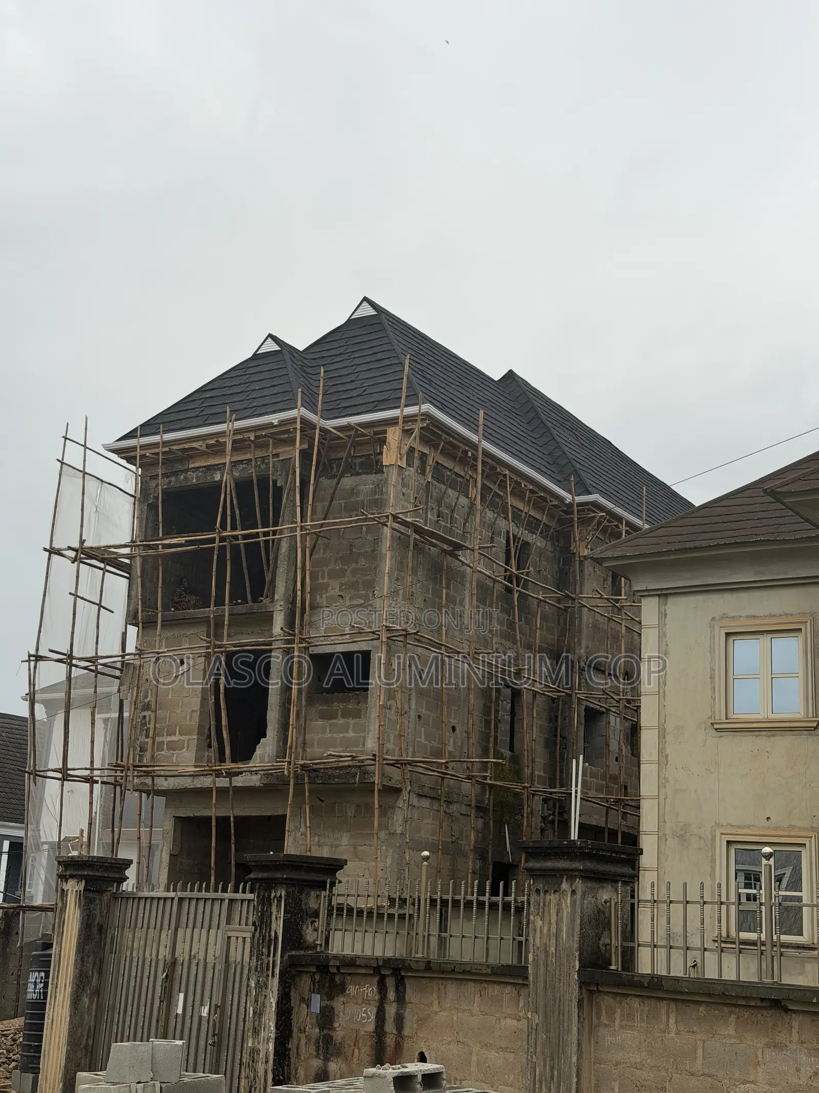 We Deal With Quality Roofing Materials