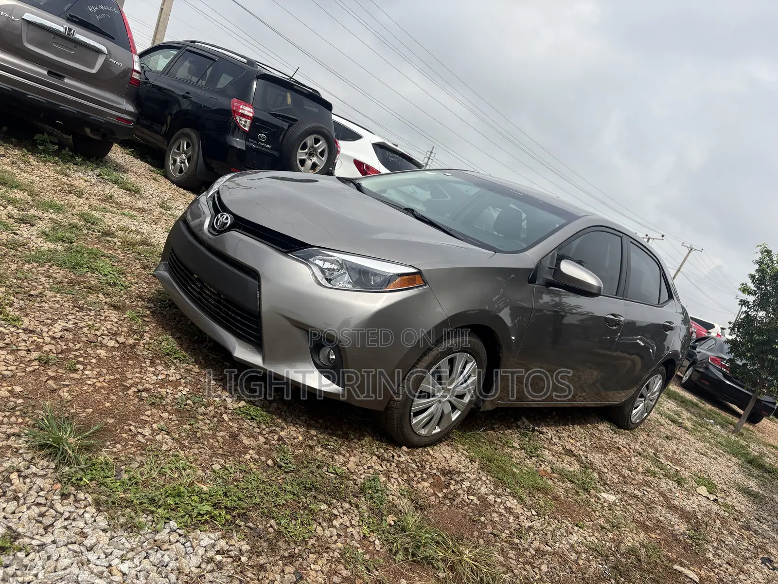Toyota Corolla 2015 Gold