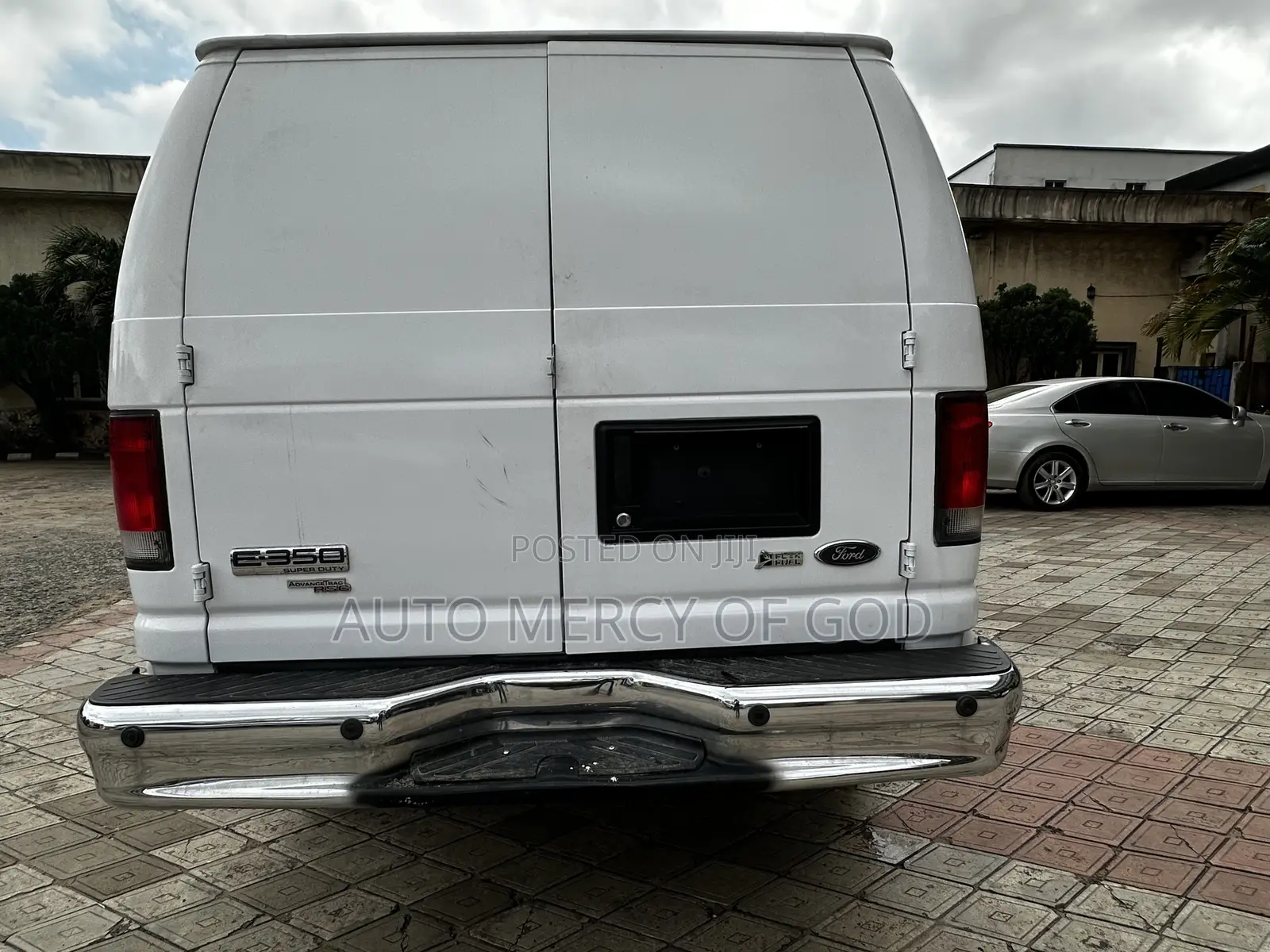 Ford E350 2014 White