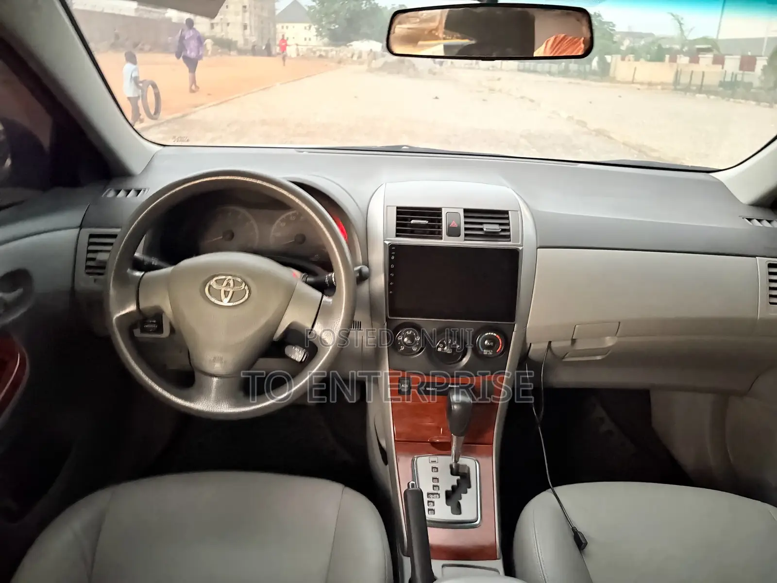 Toyota Corolla 2010 Silver