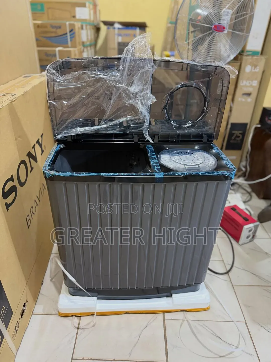 LG Twin Tub Washing Machine
Capacity: 8kg