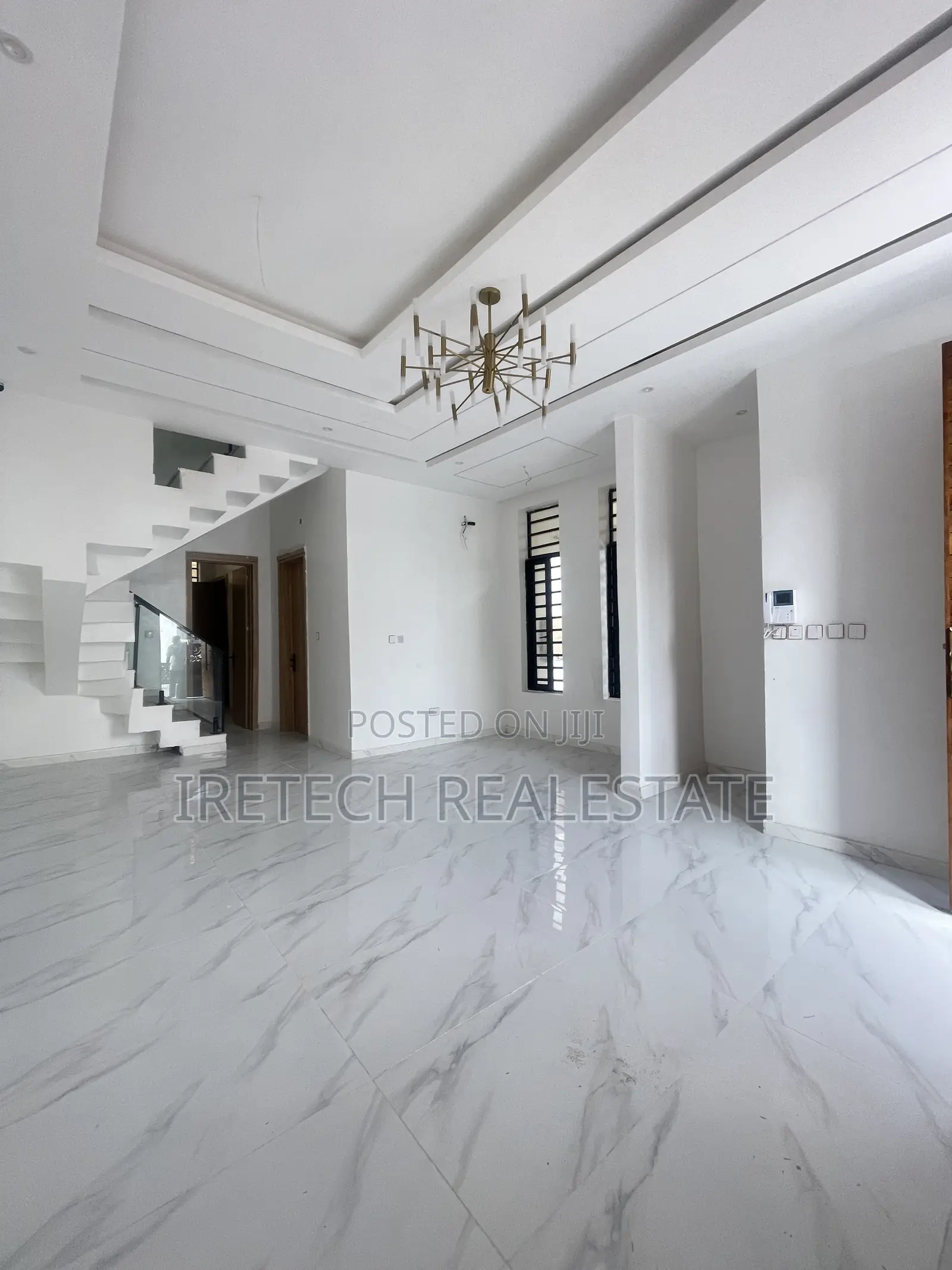 4bdrm Duplex in Blenco Axis Before for sale