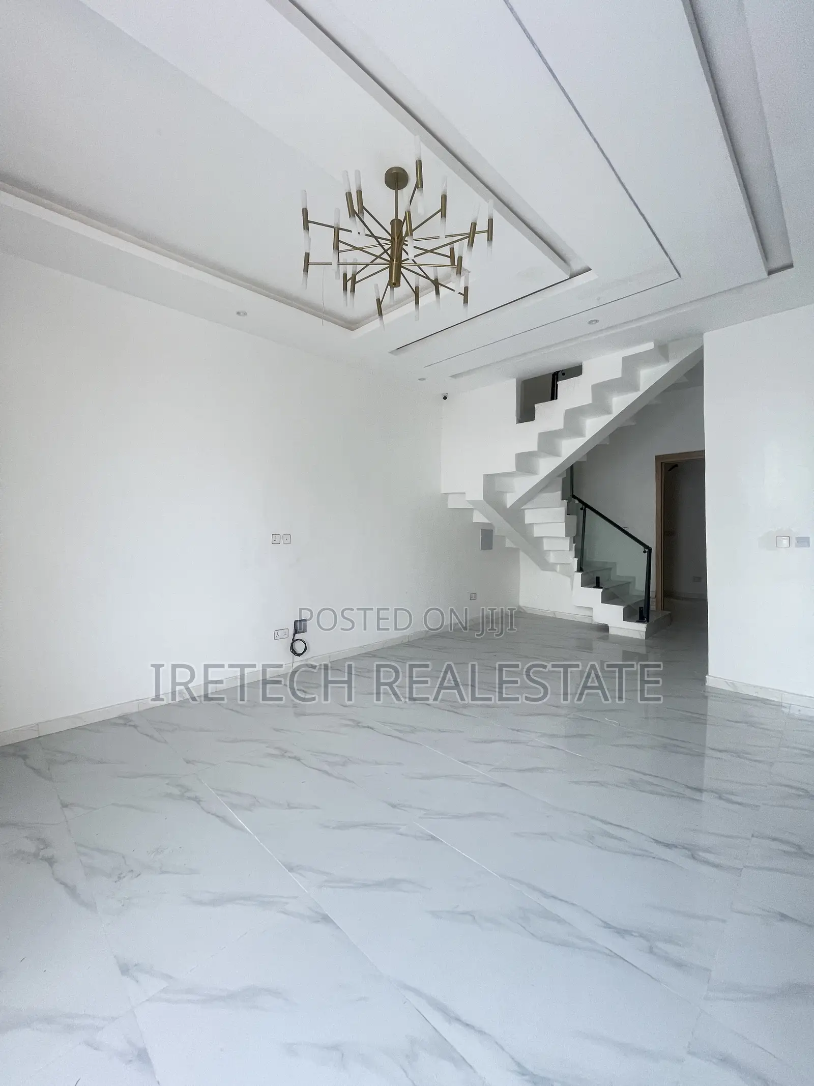4bdrm Duplex in Blenco Axis Before for sale