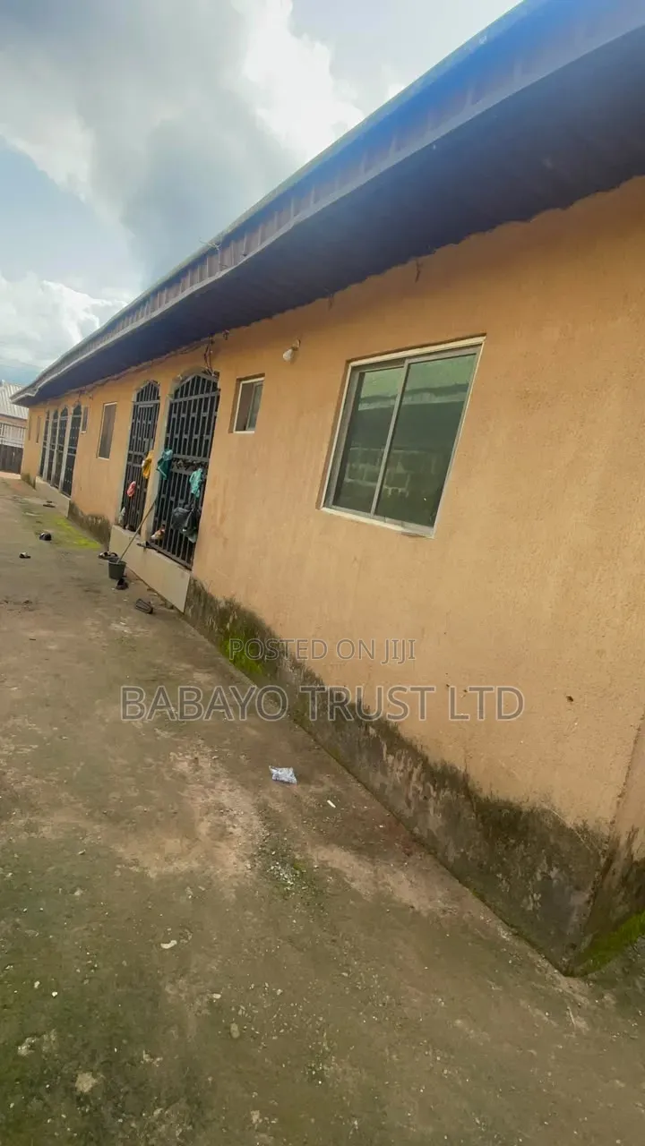 6bdrm House in Benin City for sale