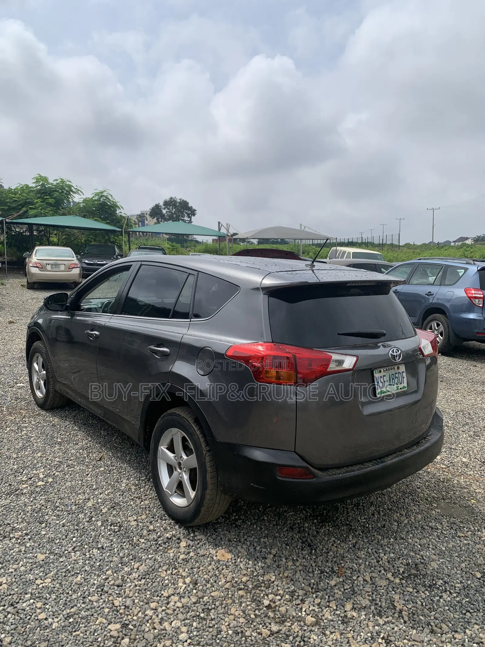 Toyota RAV4 LE 4dr SUV (2.5L 4cyl 6A) 2014 Gray