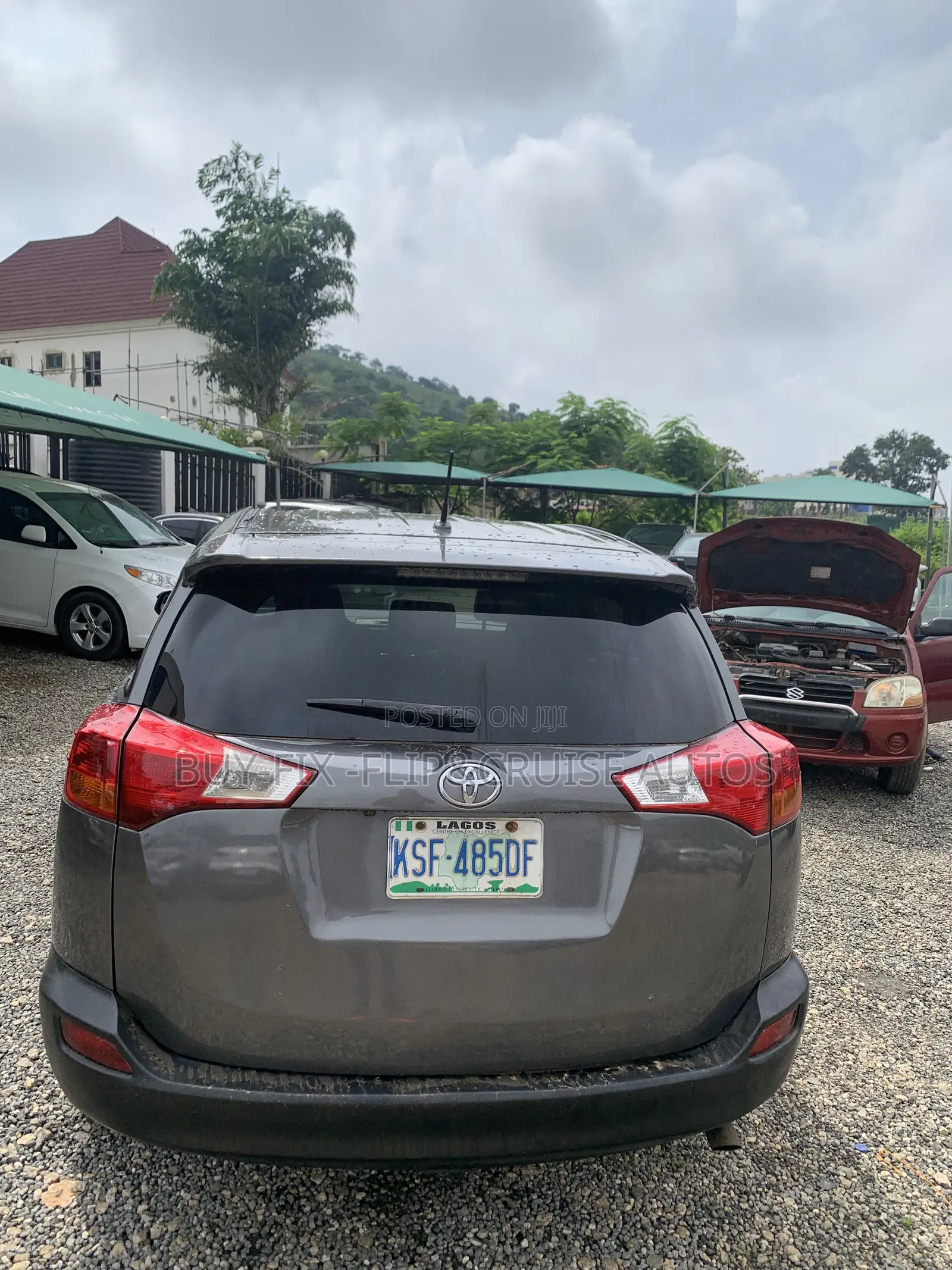 Toyota RAV4 LE 4dr SUV (2.5L 4cyl 6A) 2014 Gray