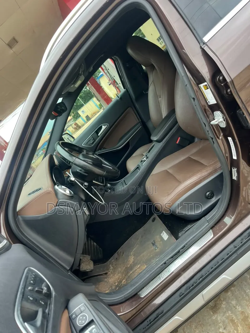 Mercedes-Benz GLA-Class 2015 Brown