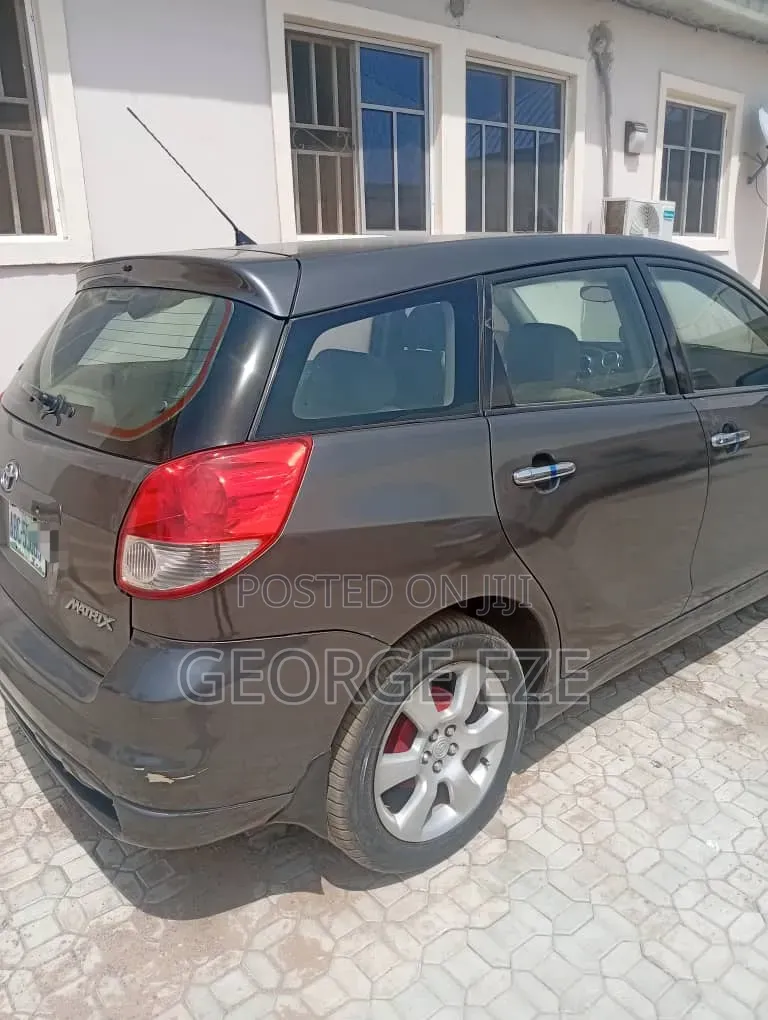 Toyota Matrix 2005 Gray