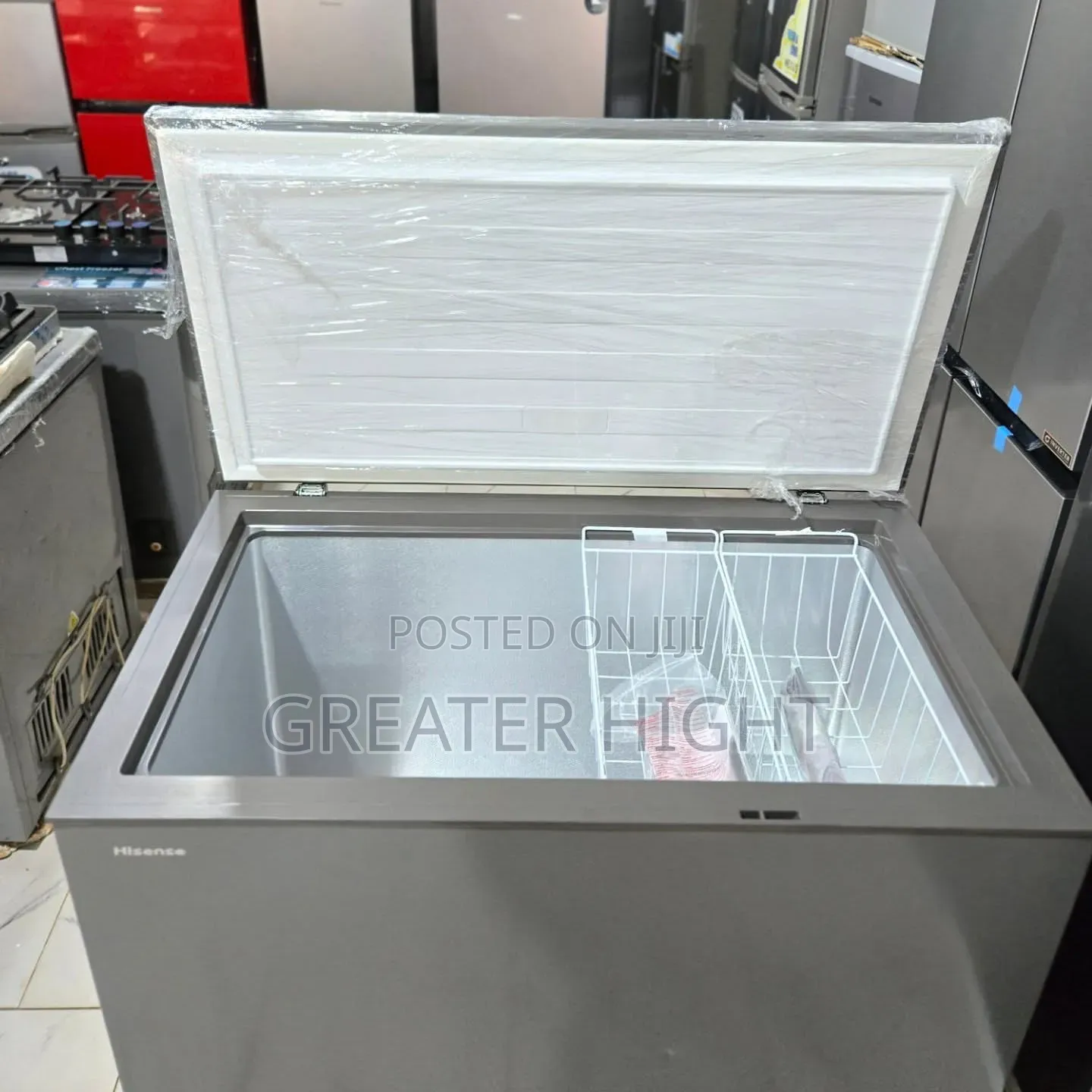 Hisense Chest Freezer 
Model: Fc390sh
Gross Volume: 297l
