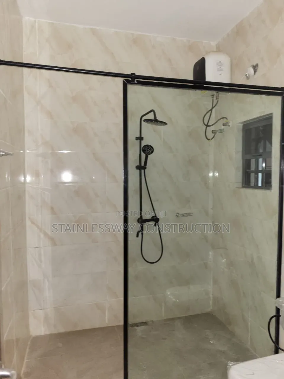 Black Luxury Shower Cubicle