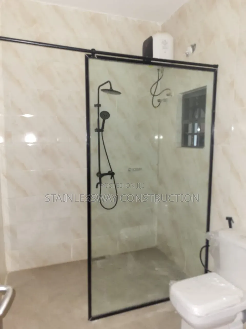 Black Luxury Shower Cubicle