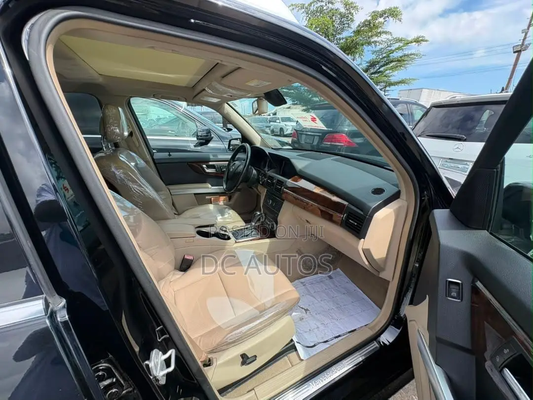 Mercedes-Benz GLK-Class 2011 Black