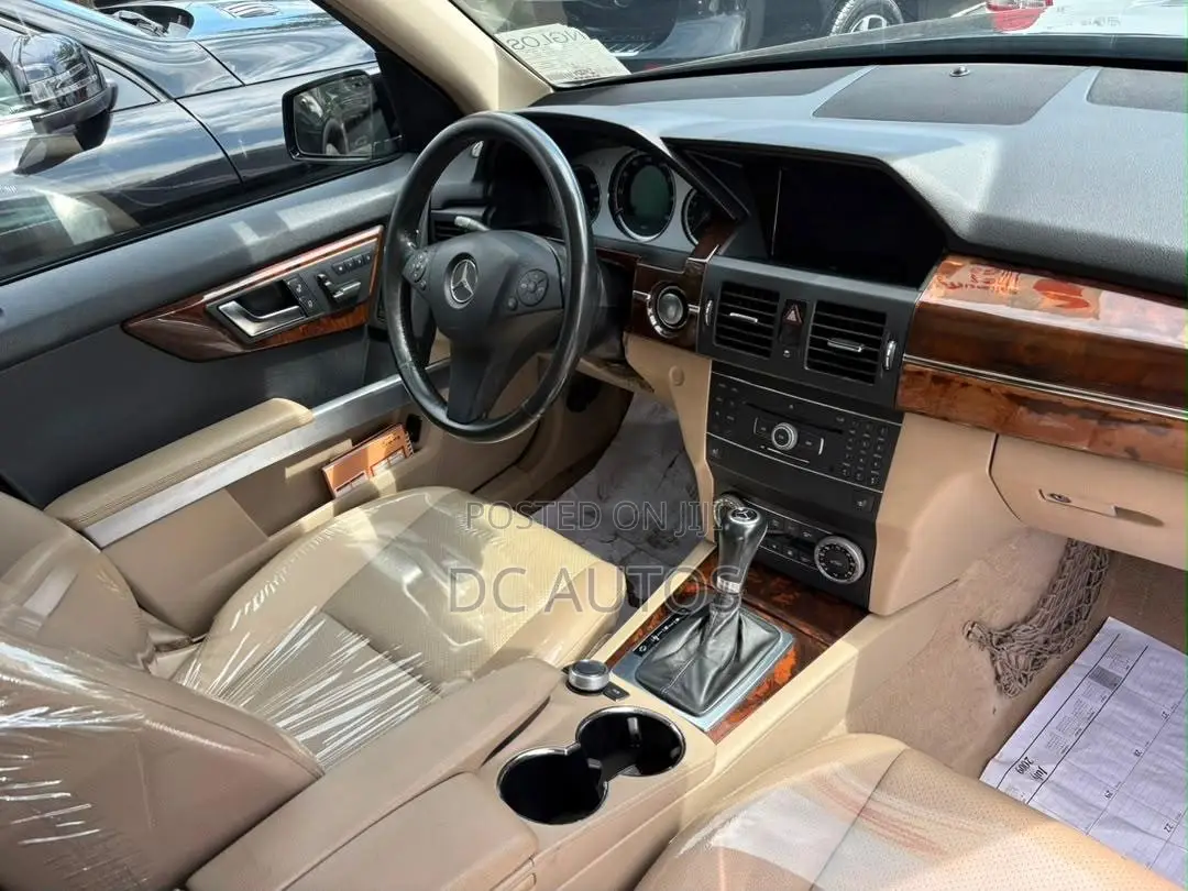 Mercedes-Benz GLK-Class 2011 Black