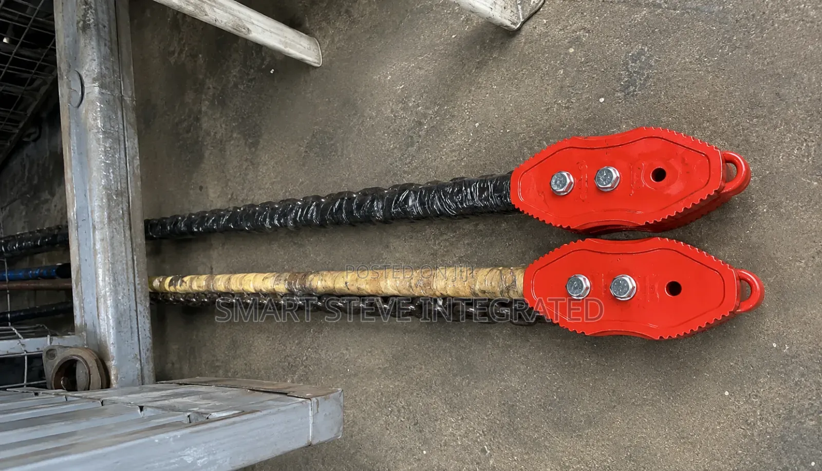 Heavy-Duty Chain Wrench (Also Known as a Chain Tong)