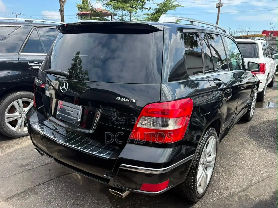Mercedes-Benz GLK-Class 2011 Black