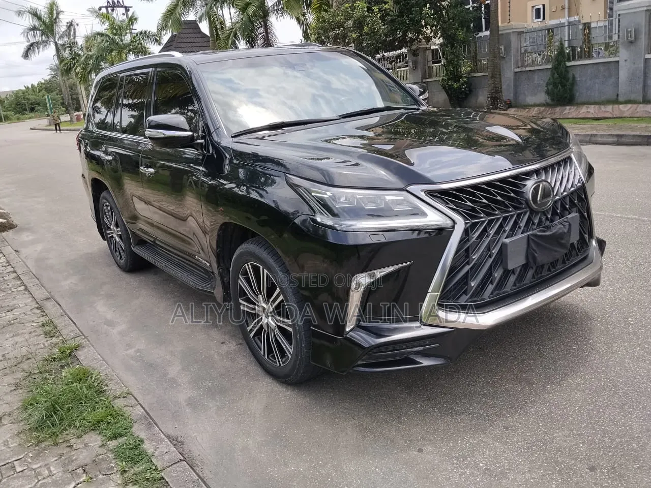 Lexus LX 2019 Black