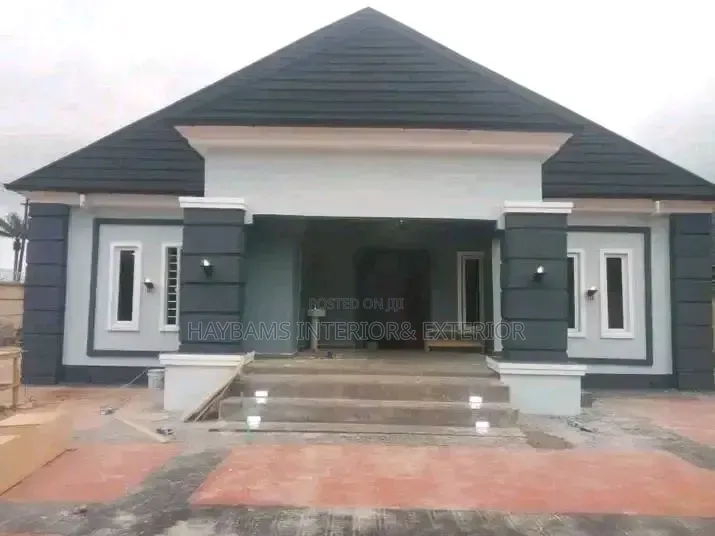 Exterior House Painting Finishing